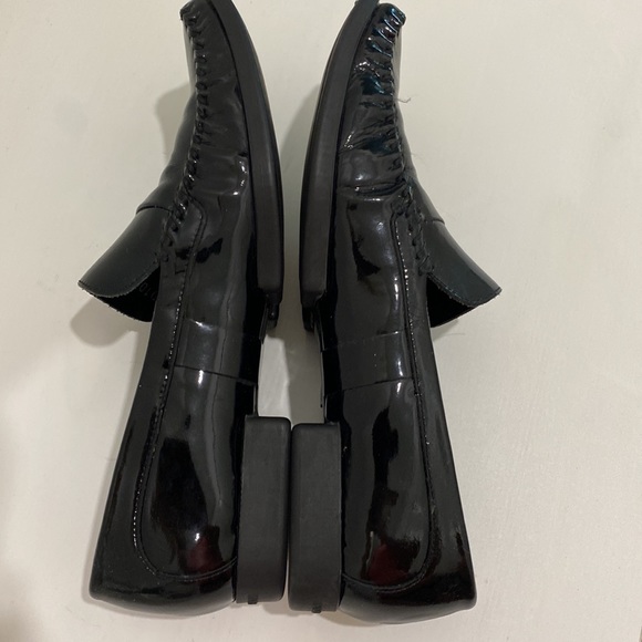 Cole Haan Patent Leather Black Loafer | Size 7.5 made in Brazil - Picture 7 of 11